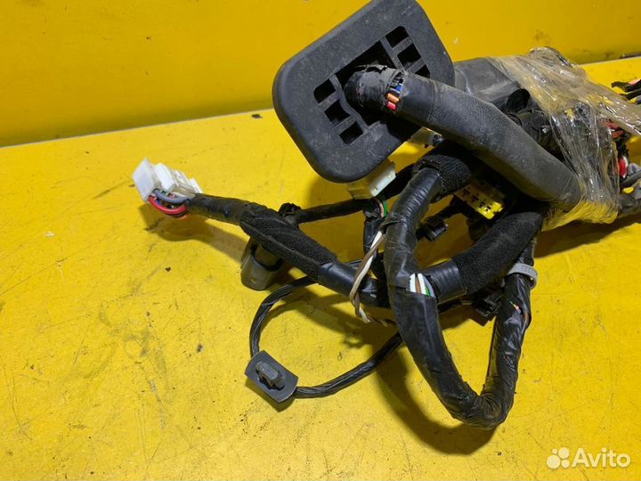 Проводка передней левой двери Hyundai ix35 2010-20