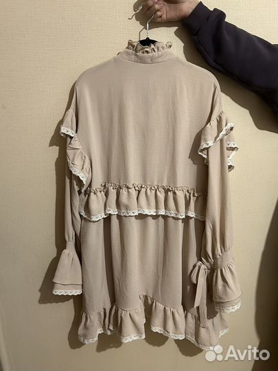 Платье с рюшами