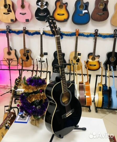Гитары разные для новичка и на подарок. Настройка
