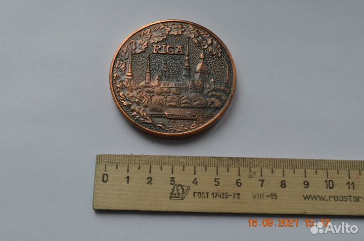 Медаль настольная бронзовая Рига