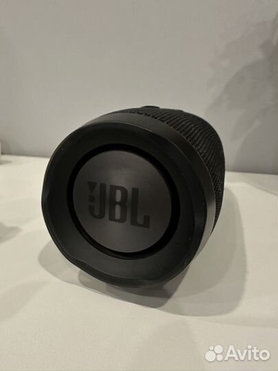 Колонка jbl charge 3