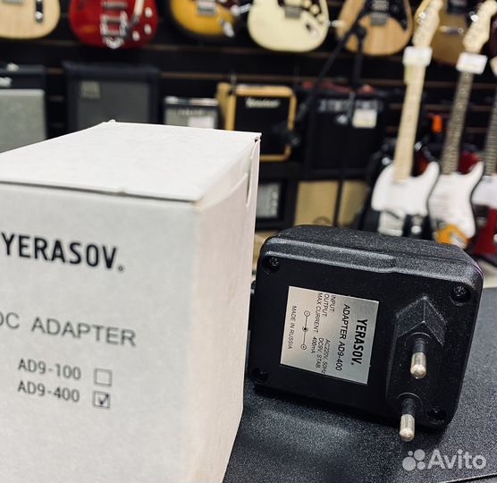 Блок питания для гитарных педалей AD9-400