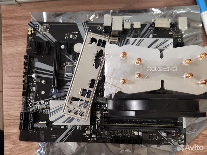 Материнская плата с процессором i7-9700k 32gb ram