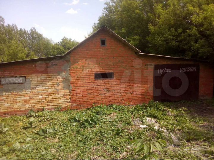 Гараж, > 30 м²