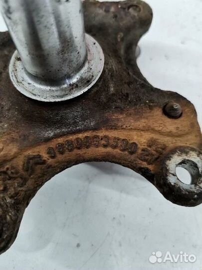 Кронштейн ступицы задний левый (Peugeot 308)