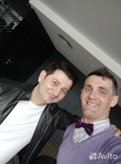 Ведущий торжеств и DJ с музыкой