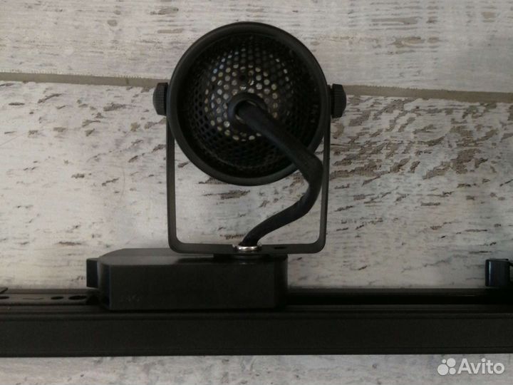 Трековые светильники на шинопроводе