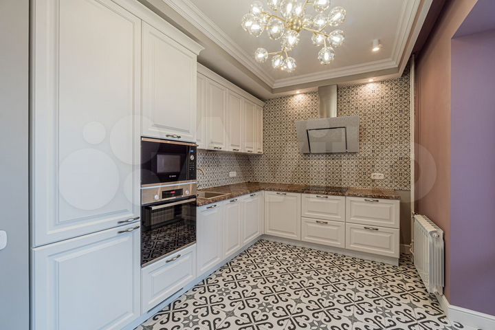 2-к. квартира, 65 м², 11/25 эт.
