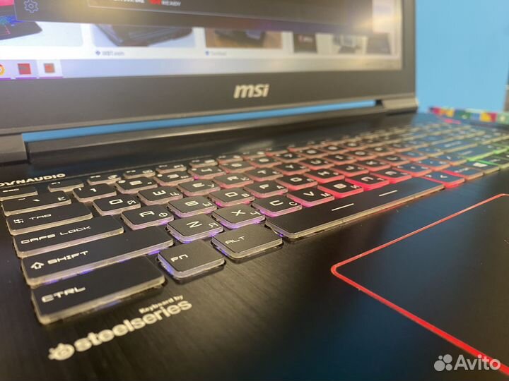 Игровой ноутбук MSI GT73VR 6RE Titan