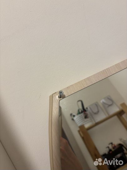 Зеркало настенное