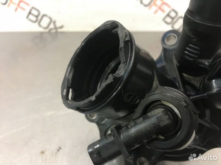 Термостат Mercedes E-Class W212 M271 1.8TI 2010