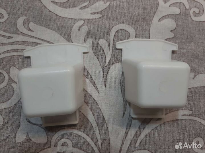 Кормушка для маленьких птиц