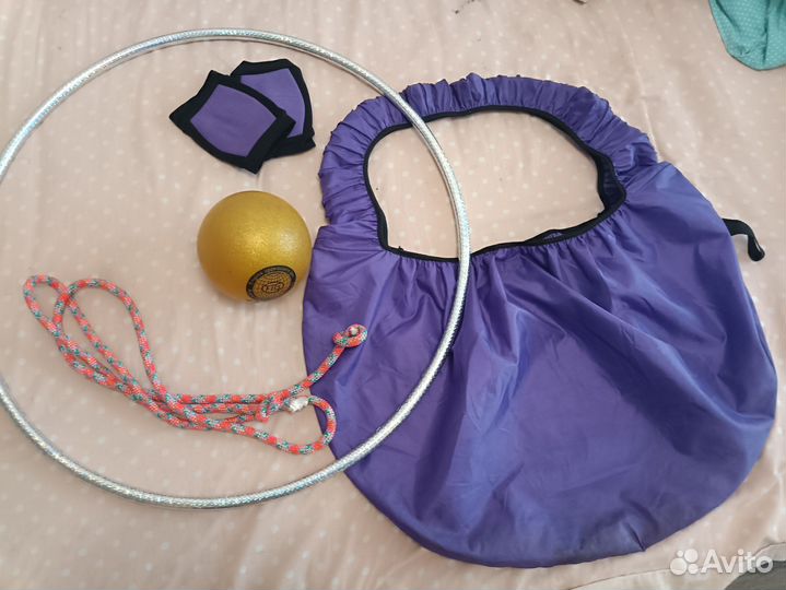 Обруч, мяч, скакалка для гимнастики