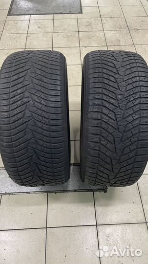 Yokohama BluEarth Winter V905 295/40 R21 111V