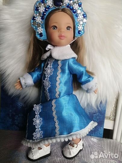 Кукла в наряде Снегурочки (молд Лиу)