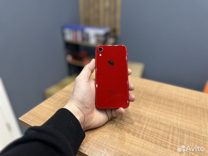 iPhone Xr, 64 ГБ