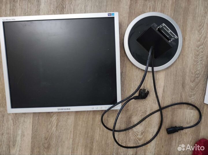 Монитор Samsung