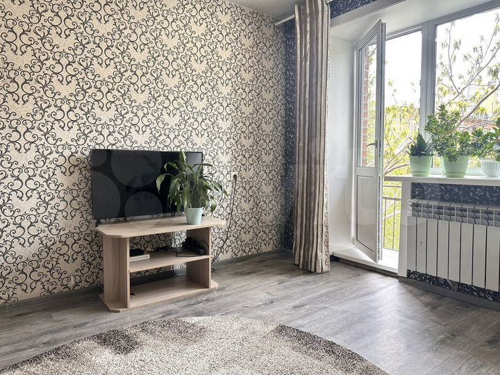 2-к. квартира, 42 м², 4/4 эт.