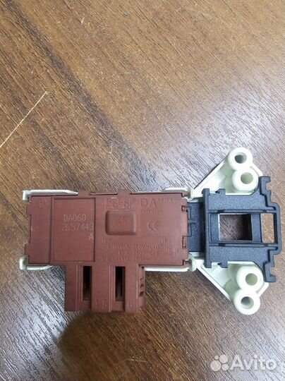 Замок,убл.whirpool DA060 4288627