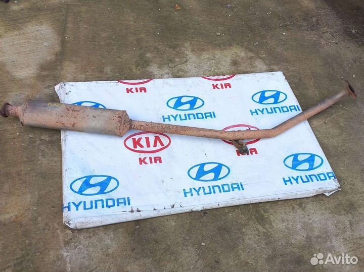 Средняя часть глушителя Киа Рио 2 jb