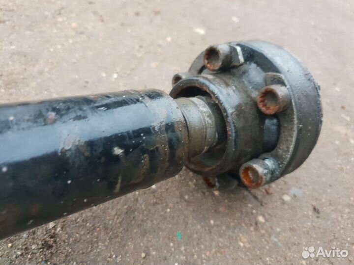 Кардан вал передний vw touareg 3.2 vr6 7l0521101b