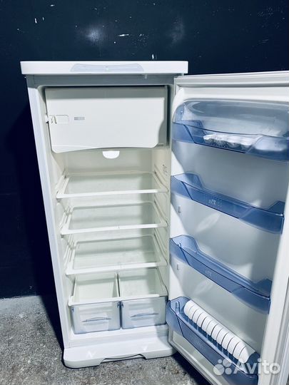 Холодильник Бирюса