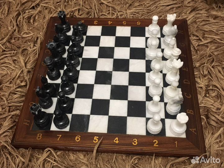 Шахматы из мрамора