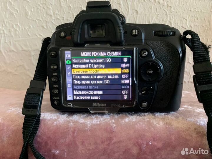 Фотоаппарат Nikon D90 body