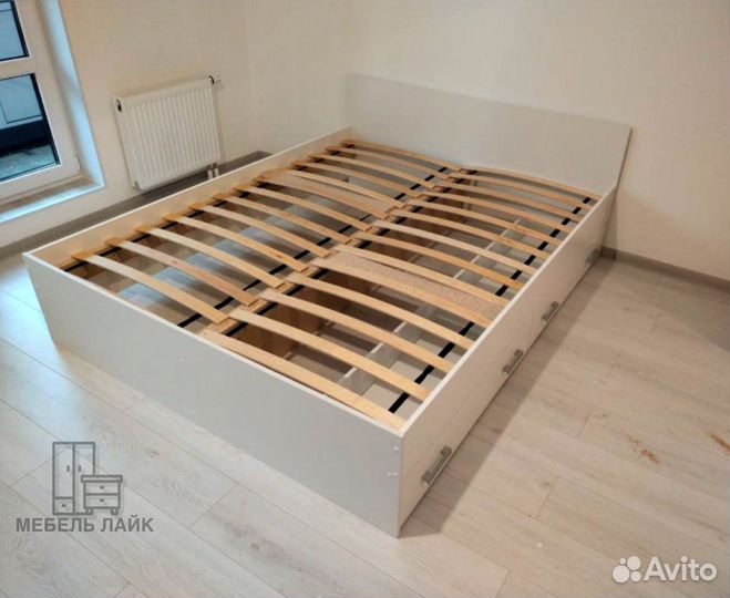 Кровать двуспальная