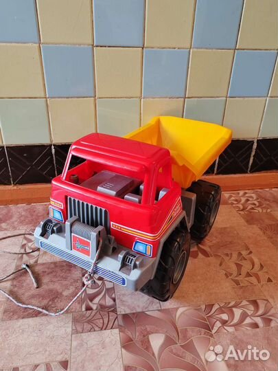 Детский грузовик