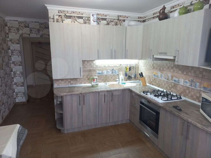 2-к. квартира, 72,2 м², 3/9 эт.