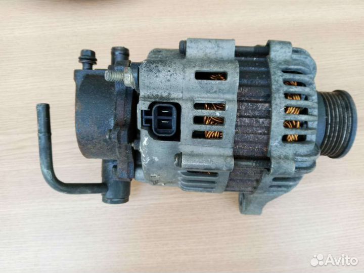 Продаю генератор Hyundai Santa Fe D4EA