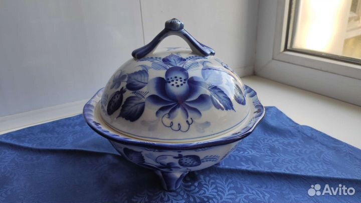 Посуда гжель разная