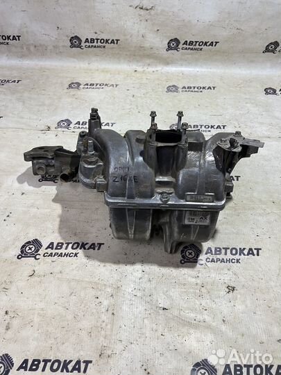 Коллектор впускной Opel Vectra B Z16XE