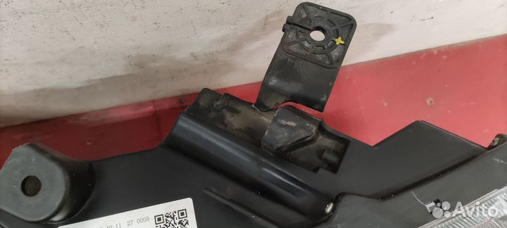 Фара передняя правая Haval F7