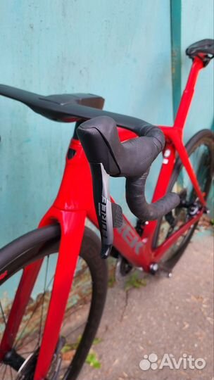 Эксклюзивный Madone SLR 7 eTap Project One/ L