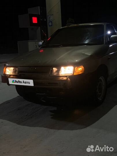 ВАЗ 2110 1.5 МТ, 2004, битый, 200 000 км