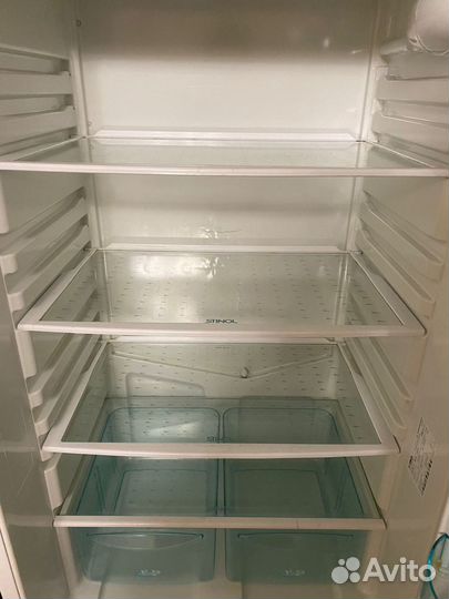 Холодильник stinol