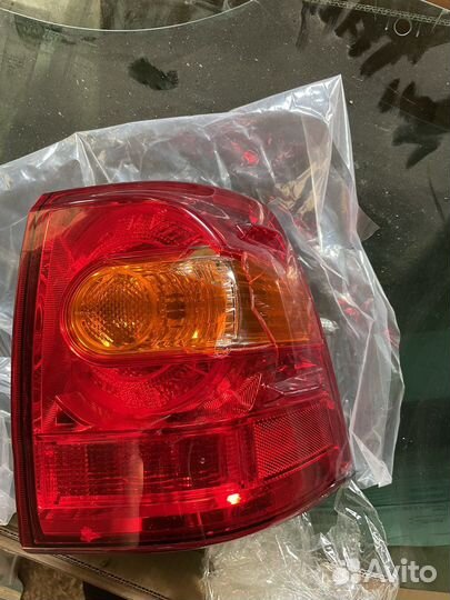 Фонарь задний правый Toyota Land Cruiser 200 2013