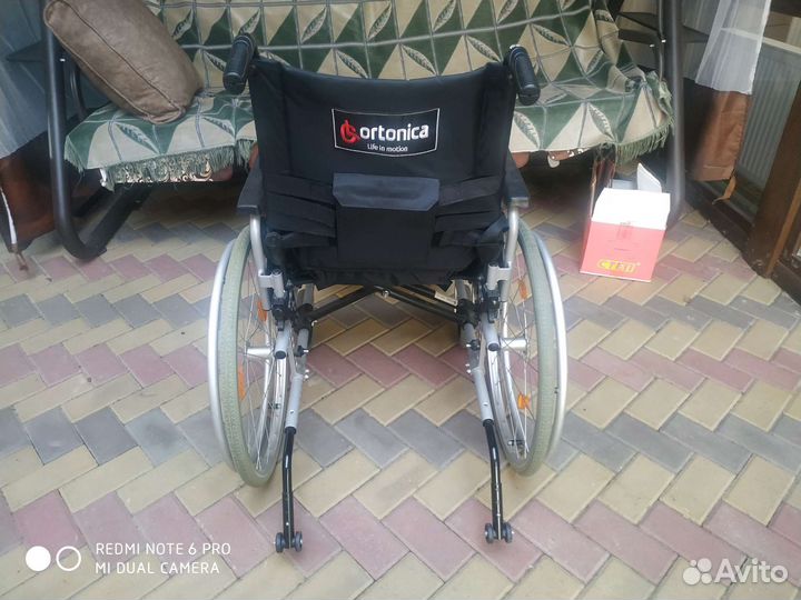 Медицинское инвалидное кресло