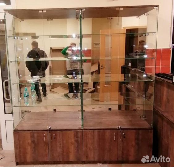 Торговое оборудование для табачного магазина