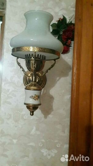 Лампа настенная 