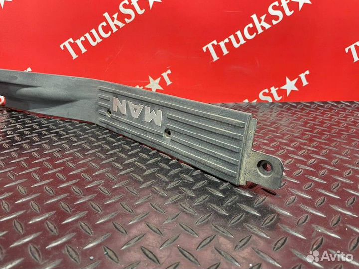 Накладка порога правая Man TGA, Man TGL