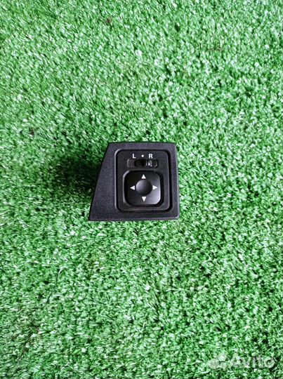 Блок управления зеркалами митсубиси лансер 10