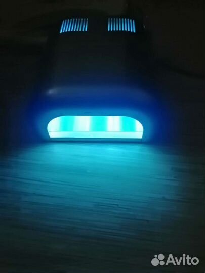 Лампа для ногтей