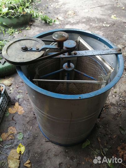 Медогонка 3х рамочная б у нержавейка