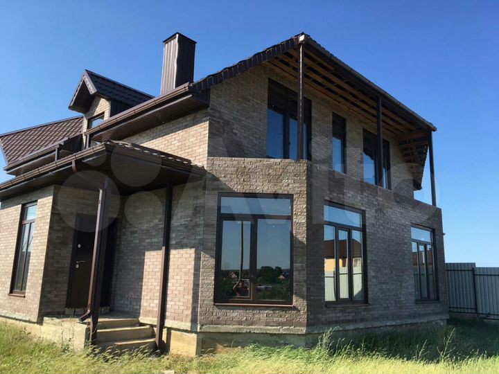 Дом 205 м² на участке 5 сот.