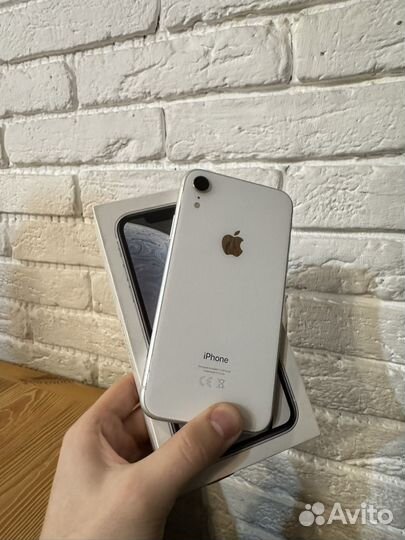iPhone Xr, 64 ГБ