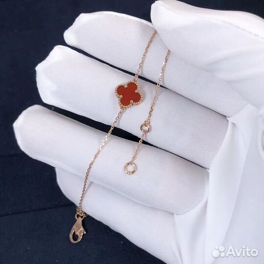 Браслет Van Cleef & Arpels Sweet Alhambra