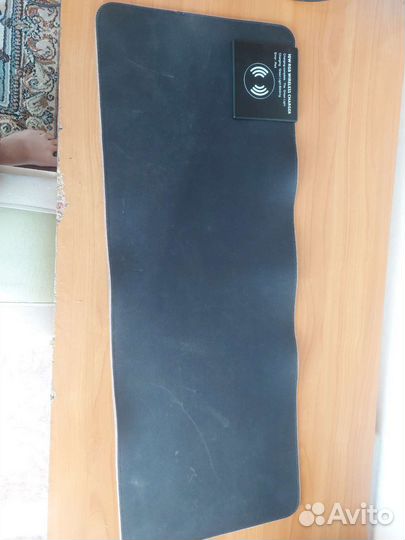 Игрвой коврик с rgb и беспроводной зарядкой